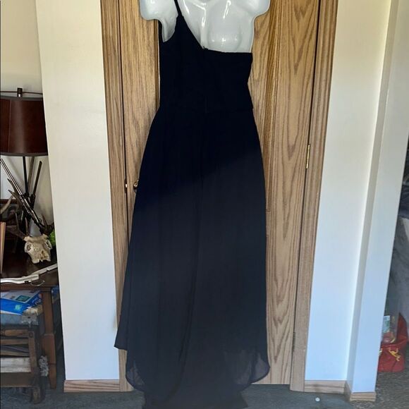 Elegant Navy One-Shoulder Gown with scarf size 11-12 - Picture 4 of 14